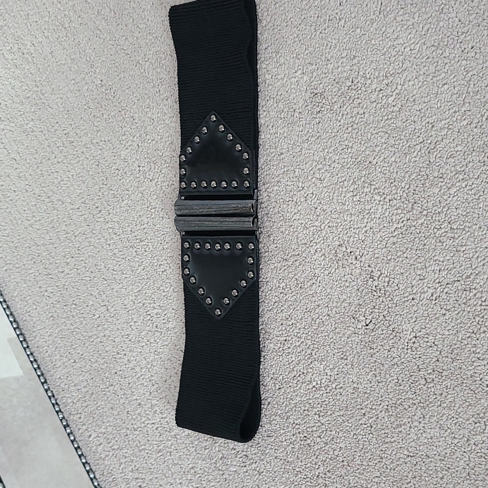 Betsey Johnson Black Stretch Belt
